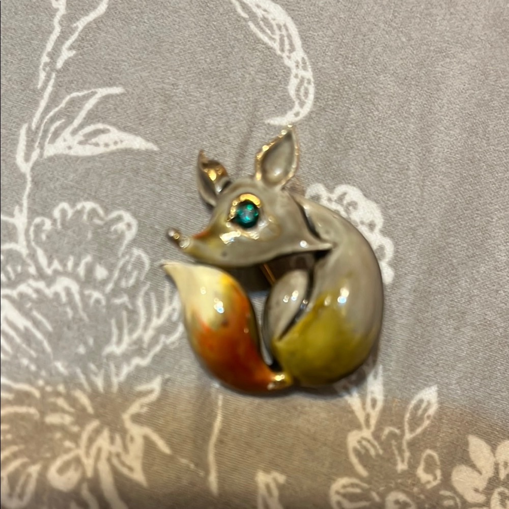 Fox Brooch with Green Gem Eye